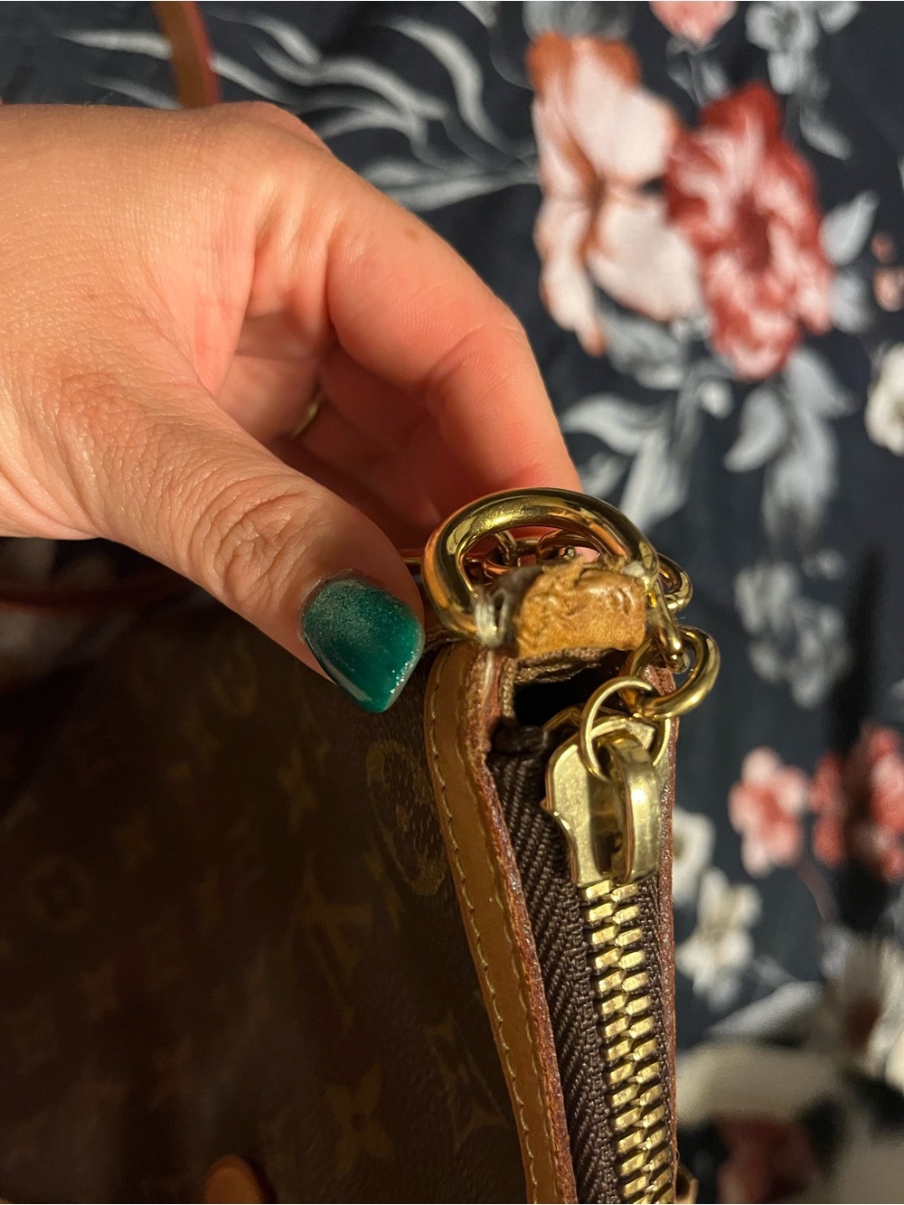 Louis Vuitton Palermo PM Bag - Picture 9 of 10